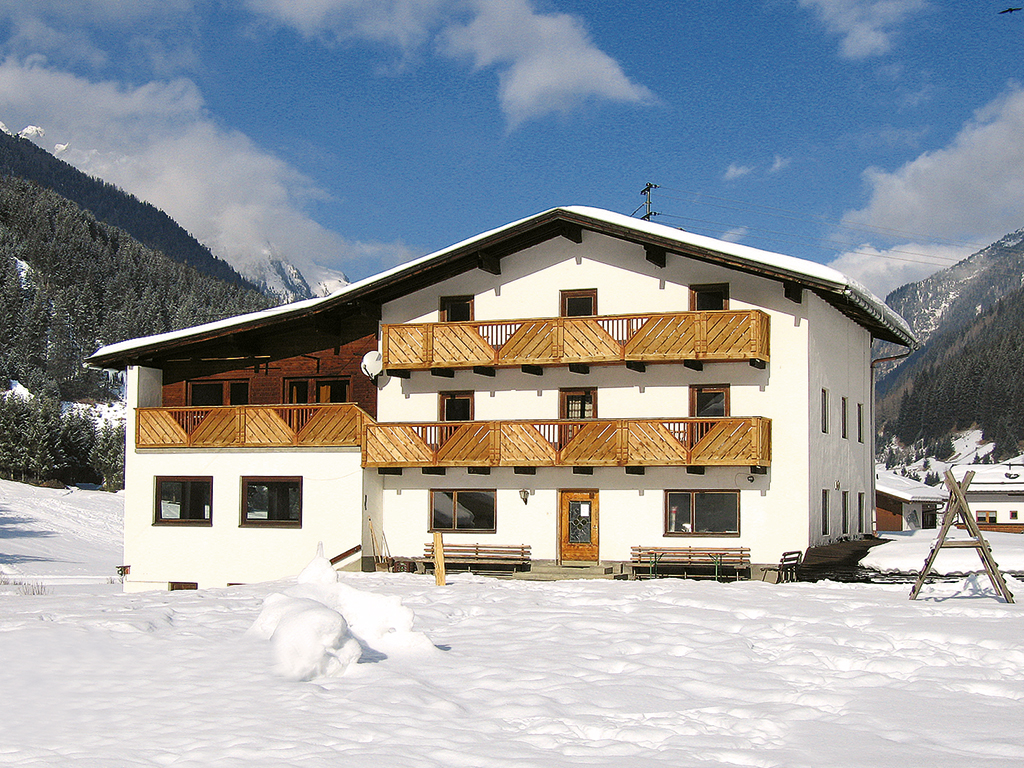 Ferienhaus 10-39 Pers. Ferienhaus  Pitztal